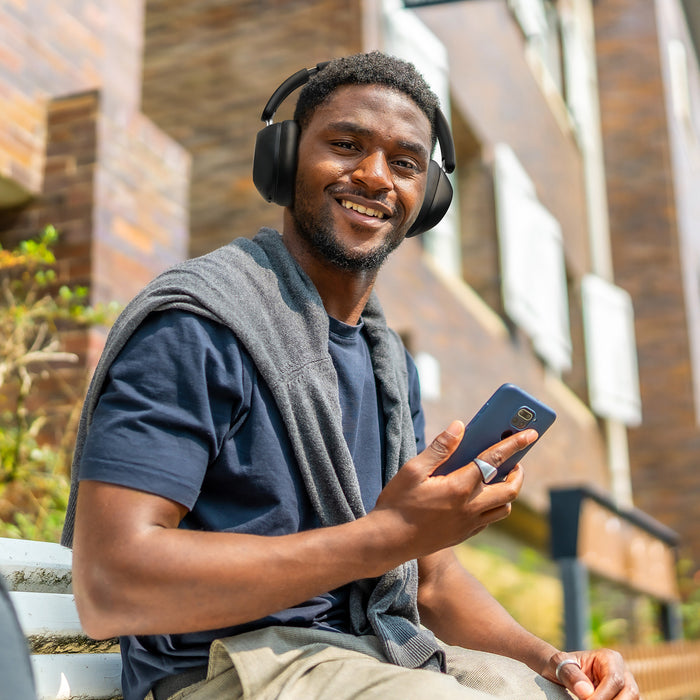 Focus A5 ANC støyreduserende hodetelefoner fra Oneodio - Bluetooth 5.4 trådløse hodetelefoner med -45dB hybrid Active Noise Cancelling Over-Ear Headset, ENC Mic, Hi-Res LDAC - Perfekt for støyreduksjonsbehov i høykvalitets lydopplevelser